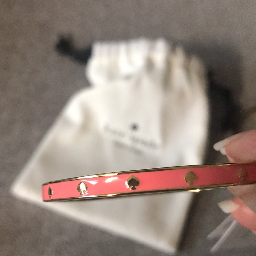 Kate Spade coral Spot Spade Bangle Bracelet - Picture 3 of 5